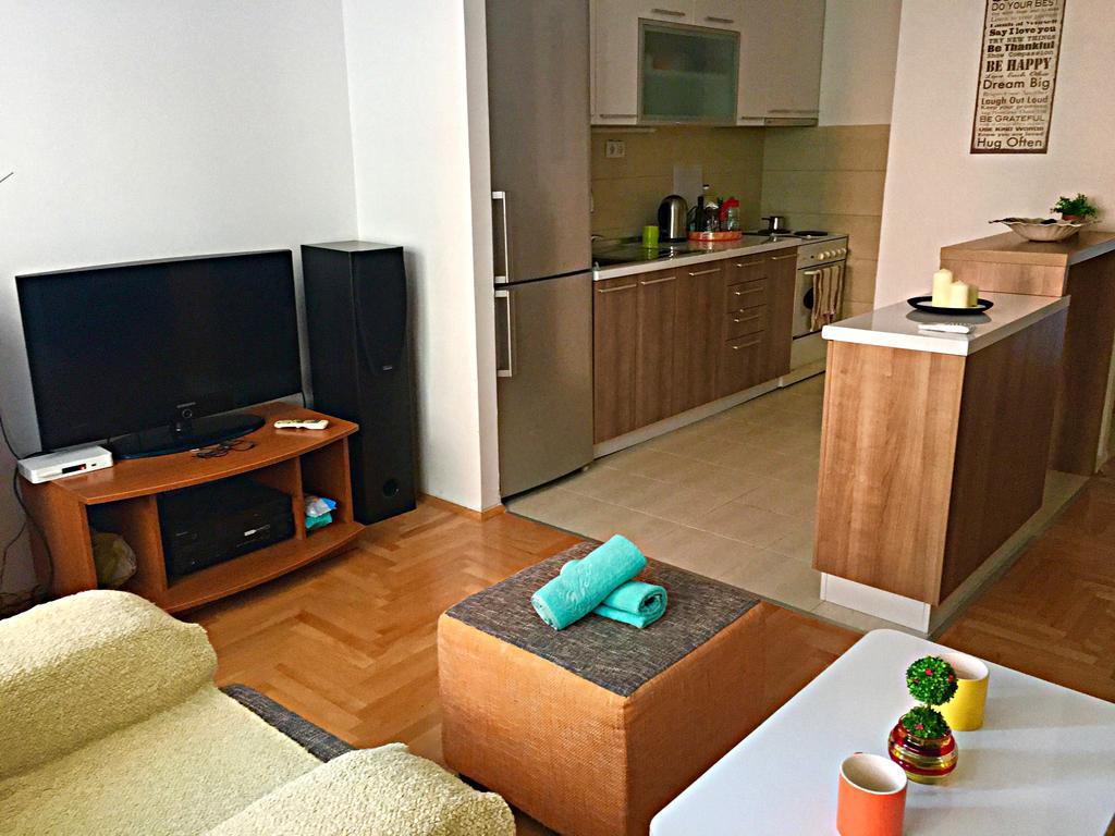 Regina'S Apartments Skopje Zewnętrze zdjęcie