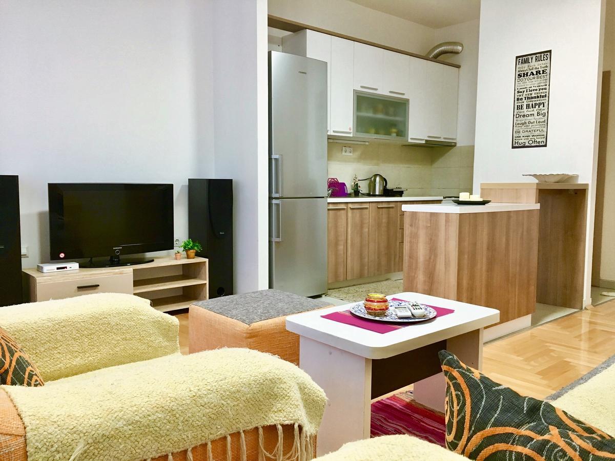 Regina'S Apartments Skopje Zewnętrze zdjęcie
