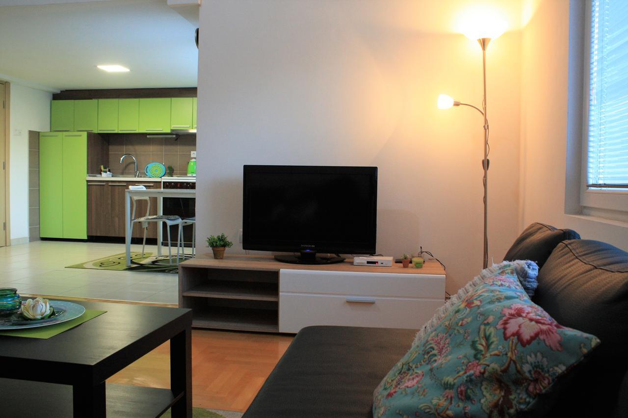 Regina'S Apartments Skopje Zewnętrze zdjęcie