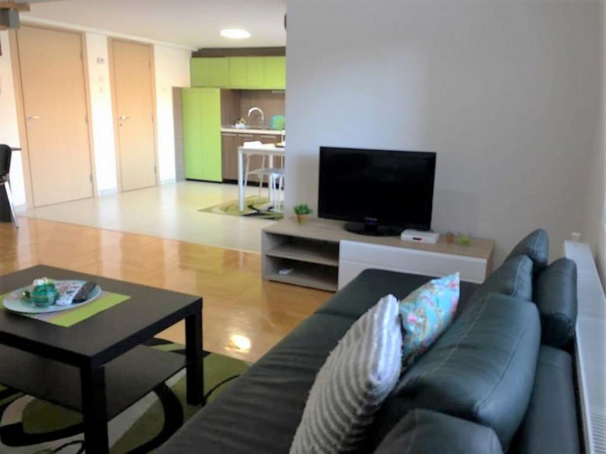 Regina'S Apartments Skopje Zewnętrze zdjęcie