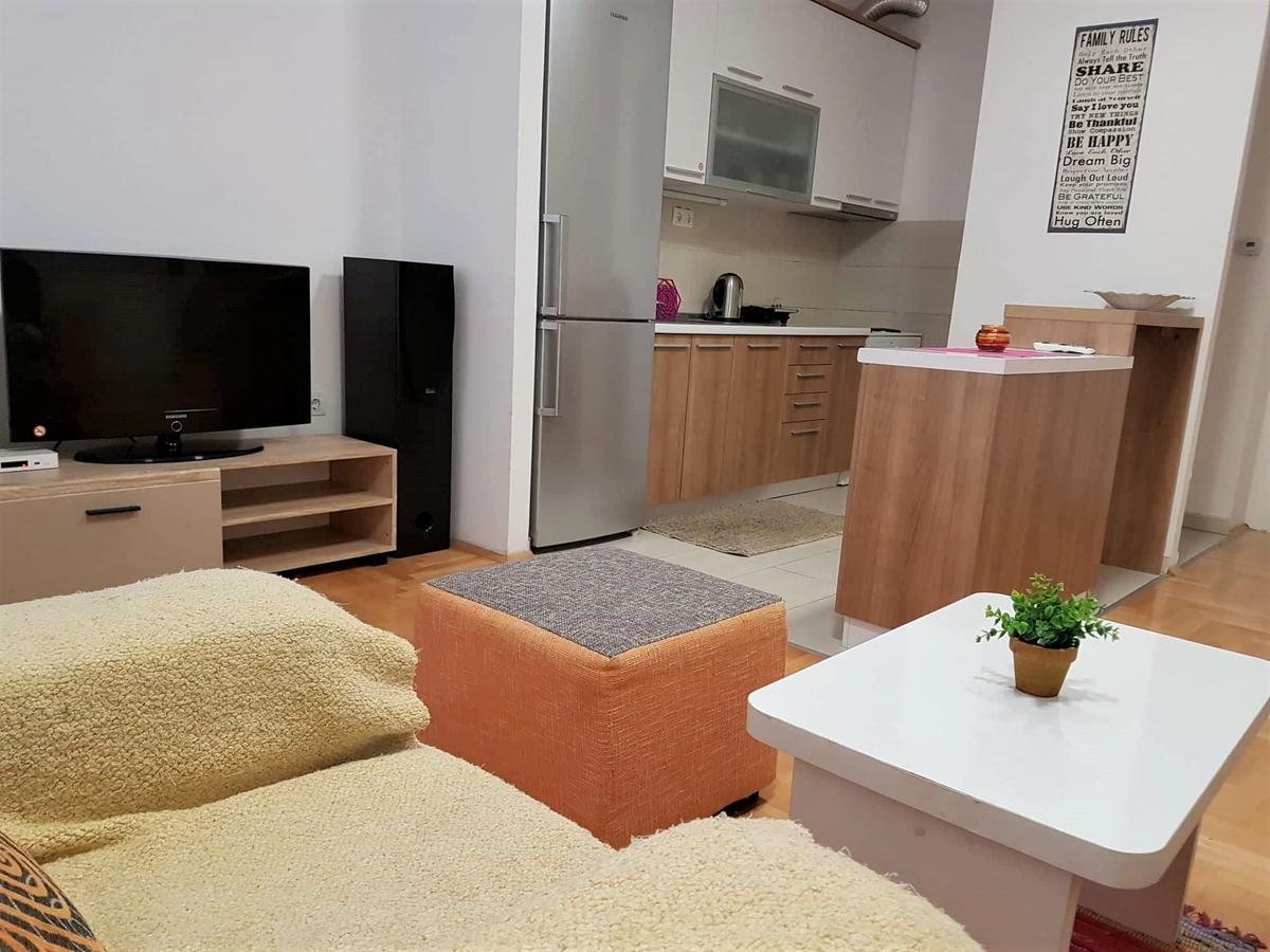Regina'S Apartments Skopje Zewnętrze zdjęcie