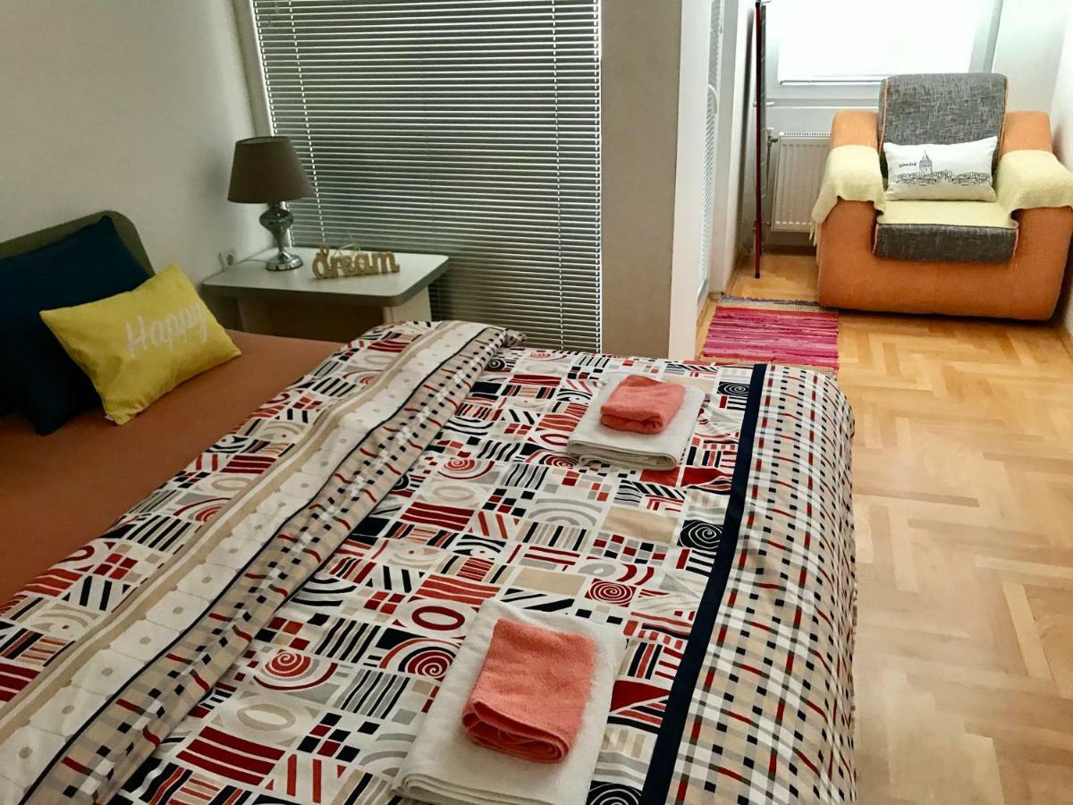 Regina'S Apartments Skopje Zewnętrze zdjęcie