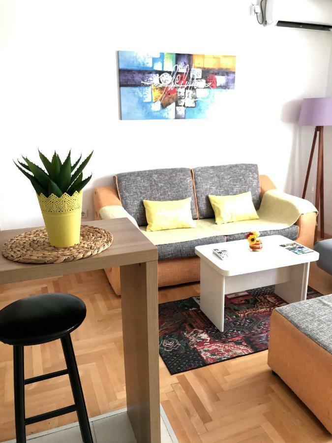 Regina'S Apartments Skopje Zewnętrze zdjęcie