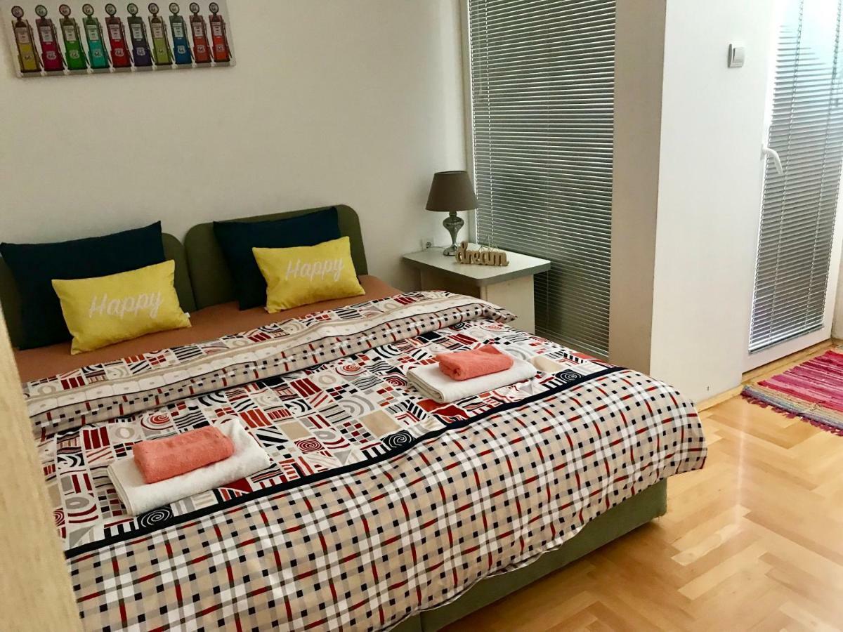 Regina'S Apartments Skopje Zewnętrze zdjęcie