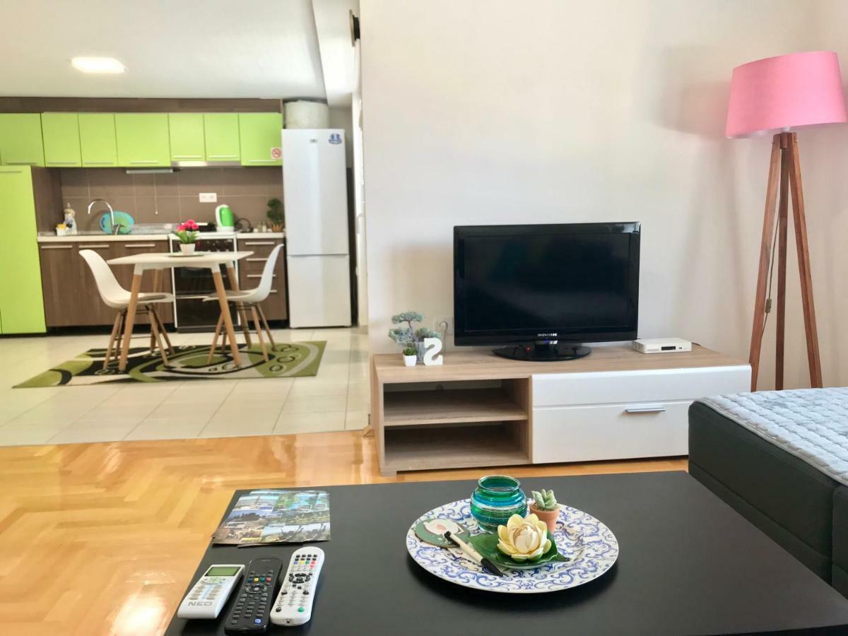 Regina'S Apartments Skopje Zewnętrze zdjęcie