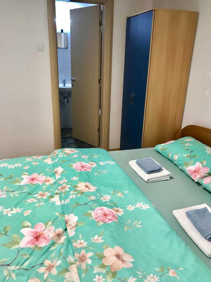 Regina'S Apartments Skopje Zewnętrze zdjęcie