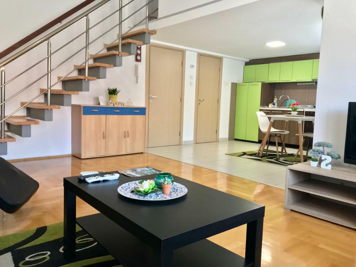 Regina'S Apartments Skopje Zewnętrze zdjęcie